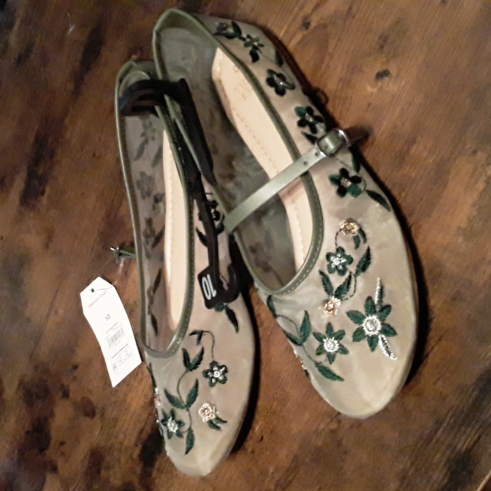 NWT Multiple sizes Gorgeous Semi Sheer Green Floral Time & Tru Memory foam - Picture 5 of 12
